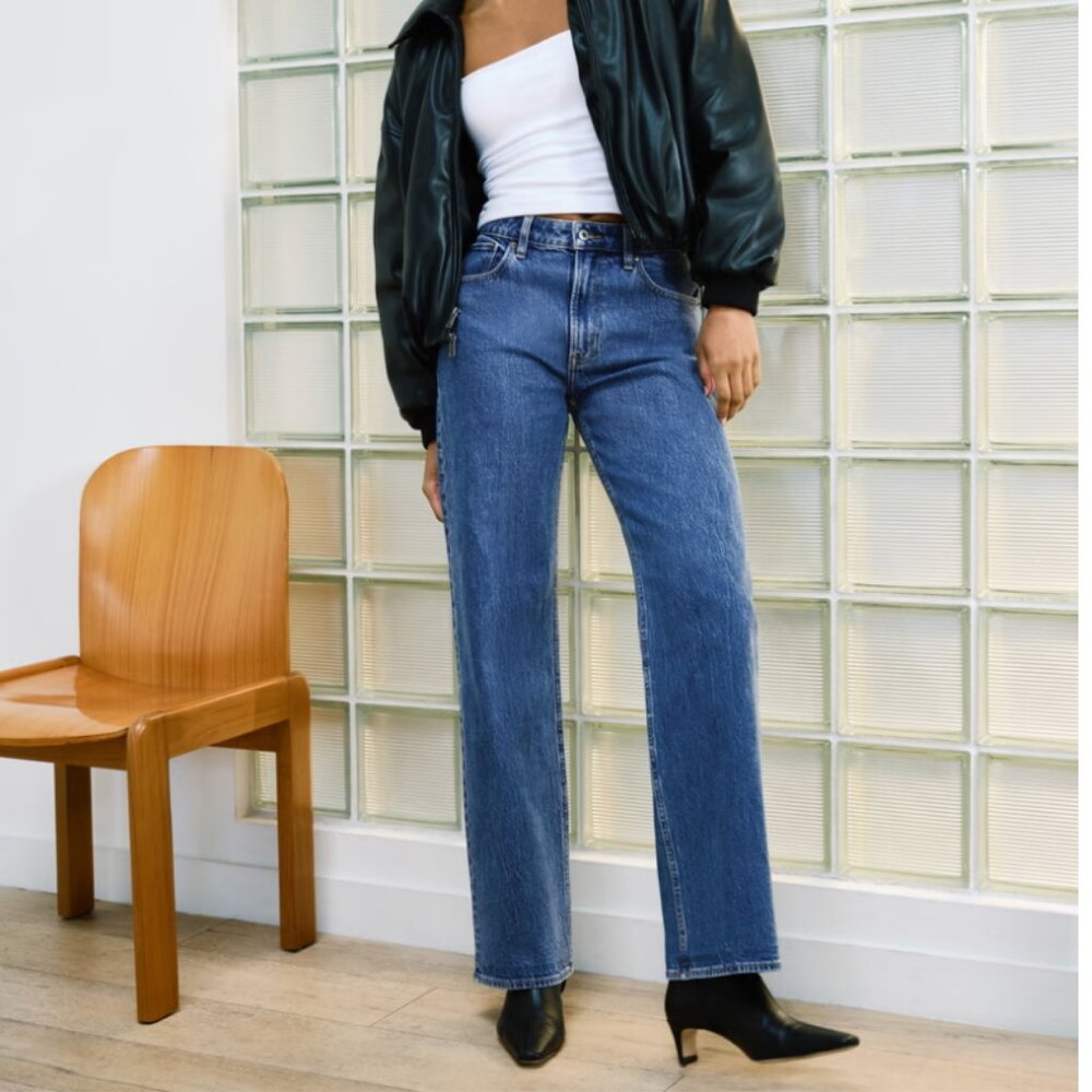 Abercrombie & Fitch Curve Love High Rise 90s Relaxed Jean 30/10L